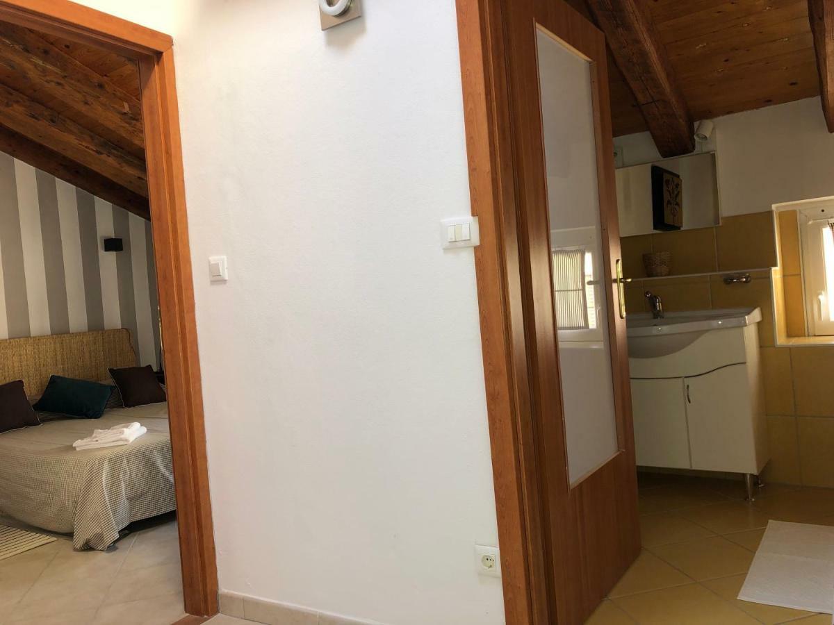 דירות ורסאר Casa Vista 1 מראה חיצוני תמונה